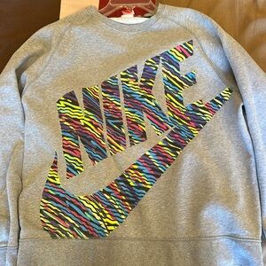 Nike Men’s Big Logo Crewneck in Grey, Size: XL